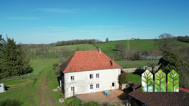 Maison - 220 m² - 7 pièces