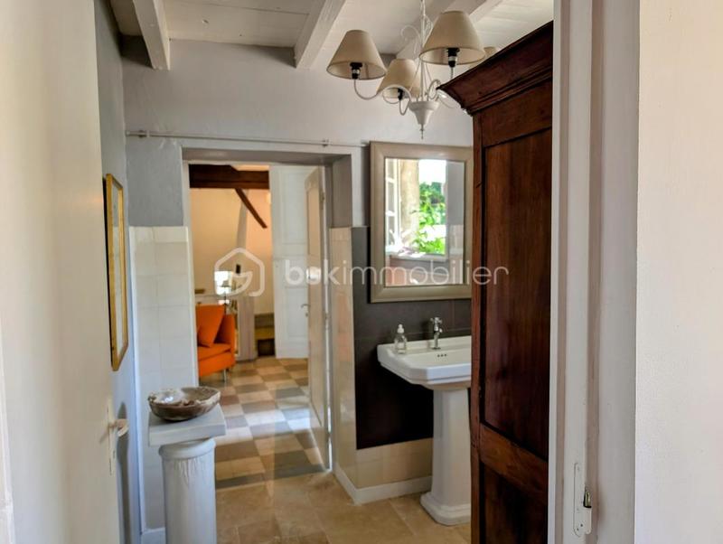 Maison de village - 296 m² - 7 pièces