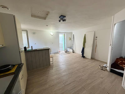 Immeuble - 83 m² - 4 pièces