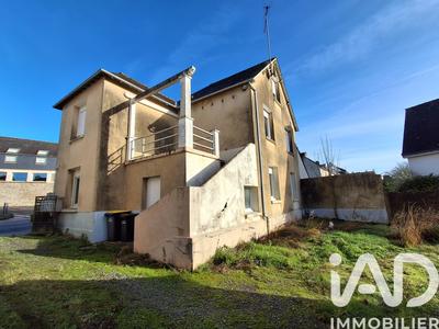 Maison - 143 m² - 7 pièces
