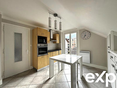 Appartement - 76 m² - 5 pièces