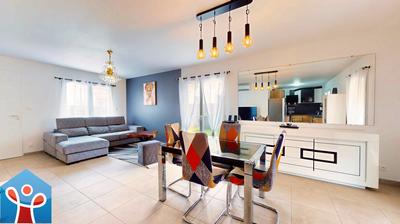 Maison - 88 m² - 4 pièces