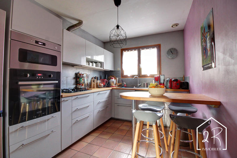 Maison - 102 m² - 5 pièces