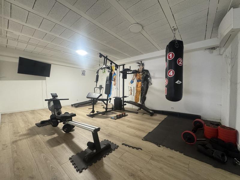 Villa - 200 m² - 6 pièces