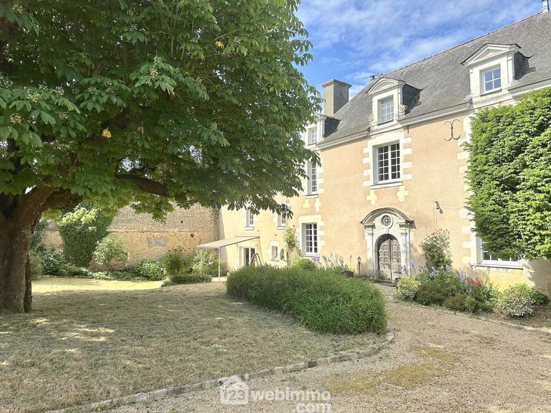 Maison de maîtres - 416 m² - 11 pièces