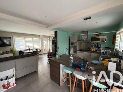 Maison - 60 m² - 4 pièces