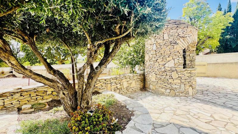 Maison en pierre - 185 m² - 12 pièces