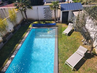 Maison - 155 m² - 6 pièces