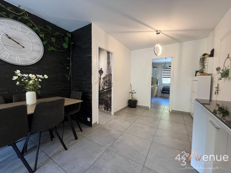 Appartement - 96 m² - 5 pièces