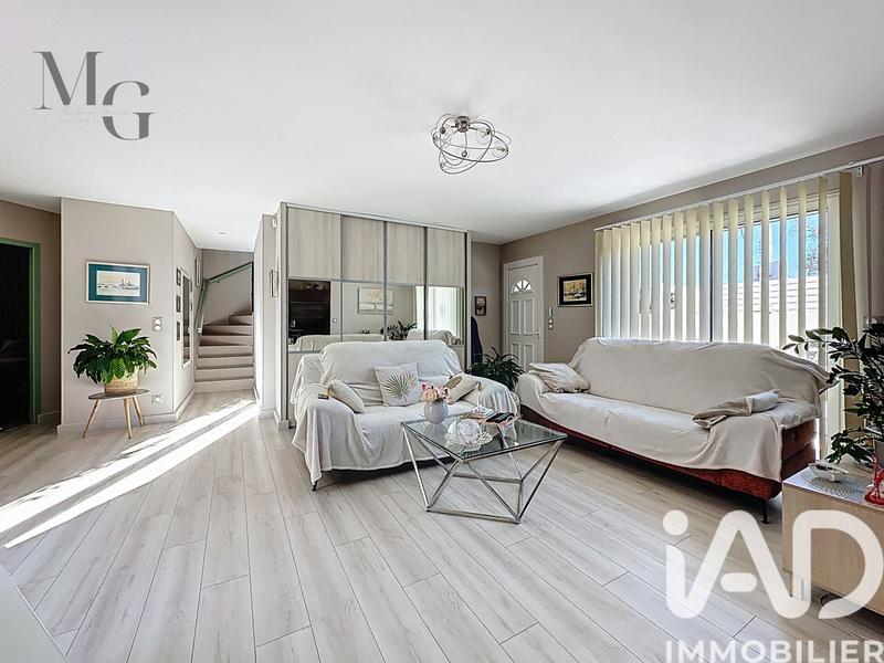 Maison - 88 m² - 4 pièces