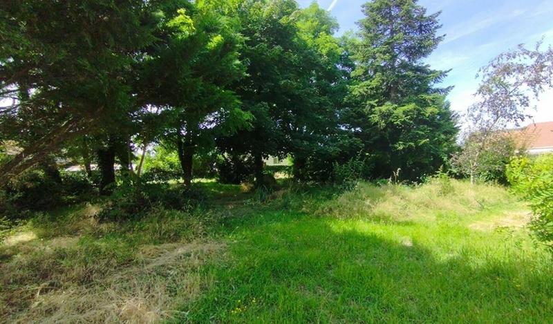 Terrain constructible - 2 064 m²