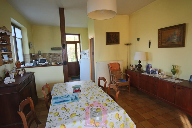 Maison - 160 m² - 7 pièces