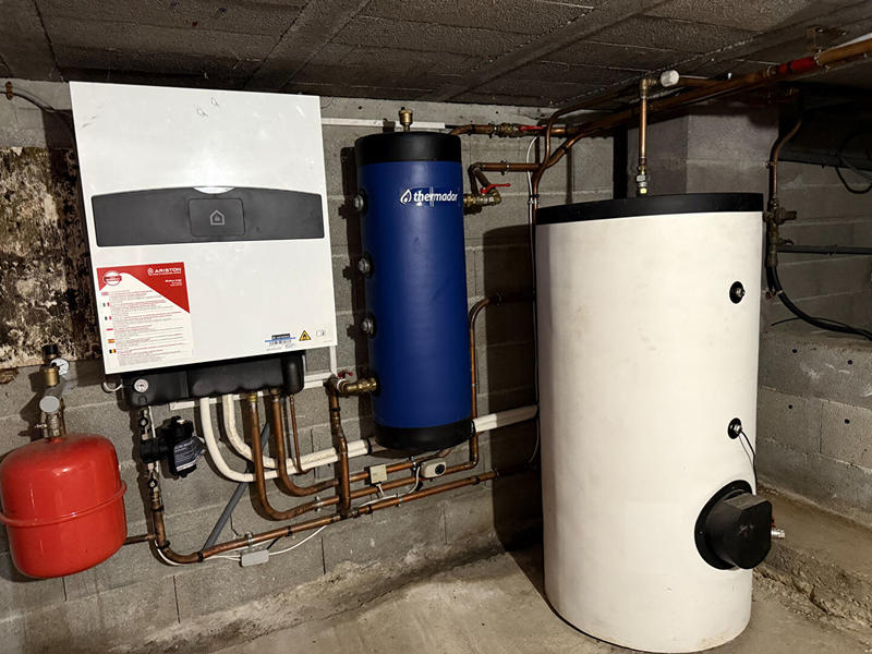 Maison - 90 m² - 4 pièces