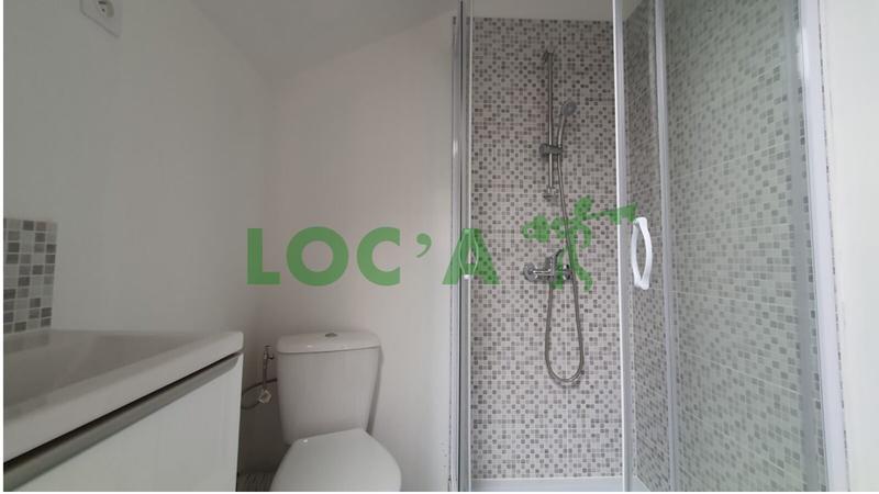 Studio - 11 m² - 1 pièce