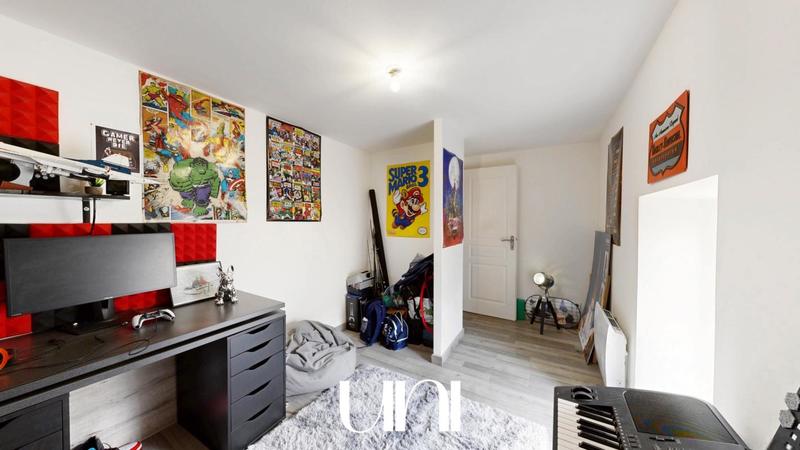 Maison - 135 m² - 6 pièces