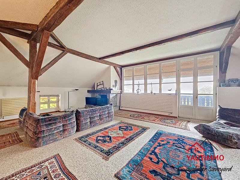 Maison - 200 m² - 6 pièces