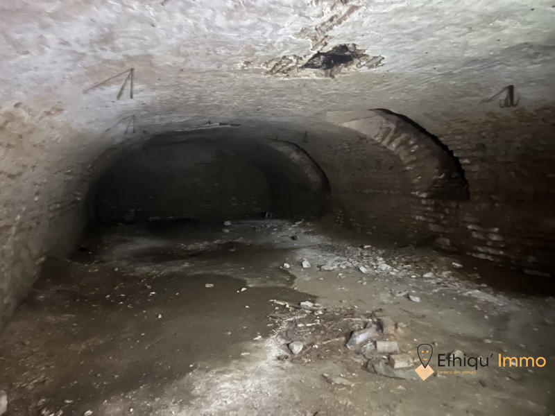 Château - 700 m² - 25 pièces