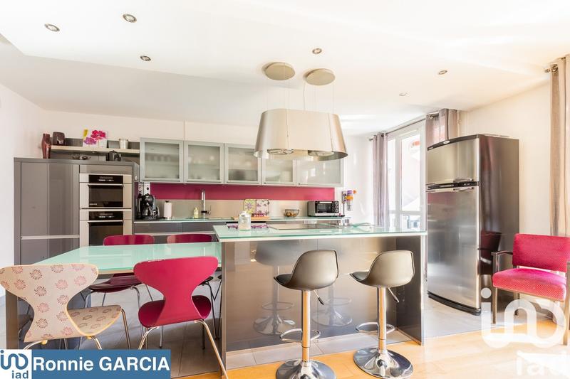 Appartement - 93 m² - 5 pièces