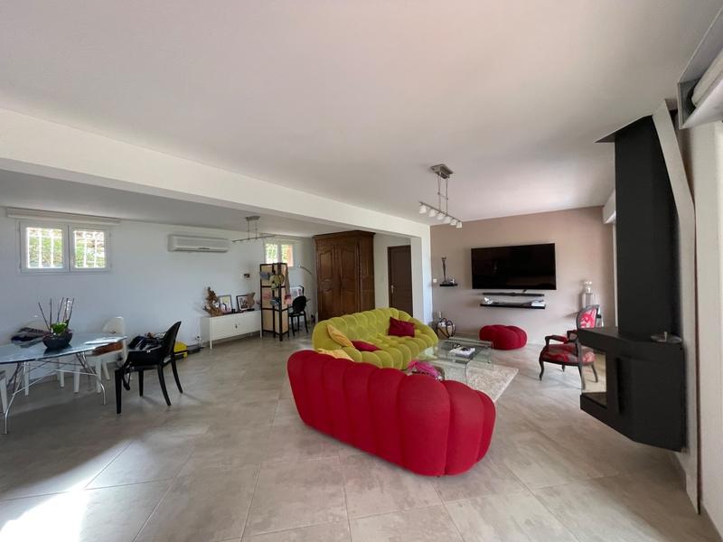 Maison - 142 m² - 6 pièces