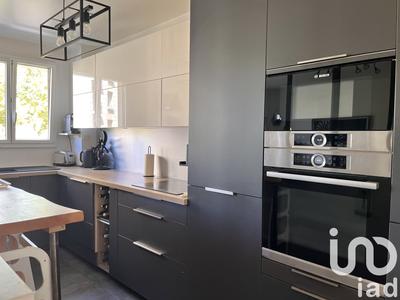 Appartement - 94 m² - 4 pièces