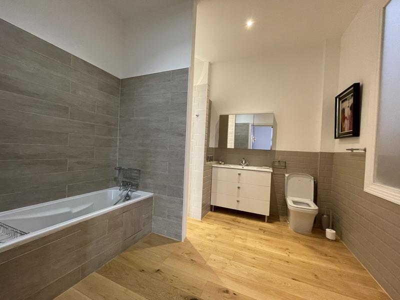 Appartement - 112 m² - 4 pièces