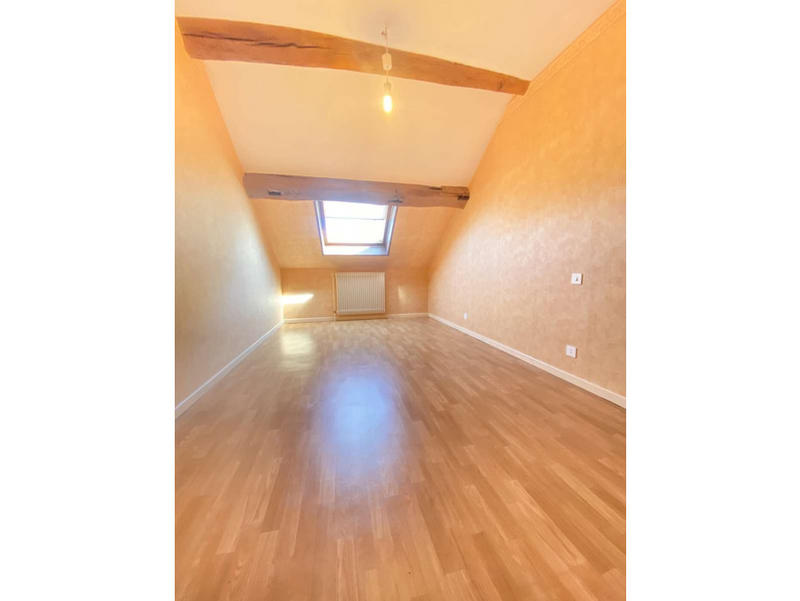 Maison - 210 m² - 8 pièces