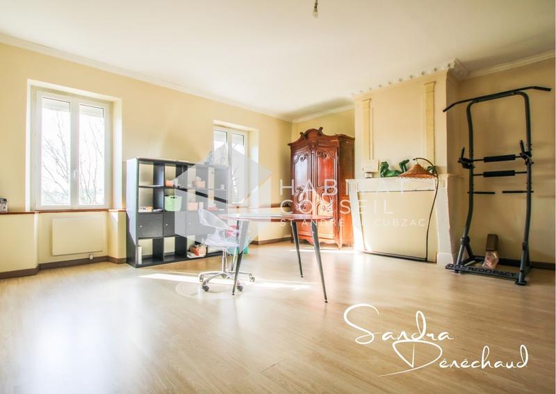 Maison - 283 m² - 9 pièces