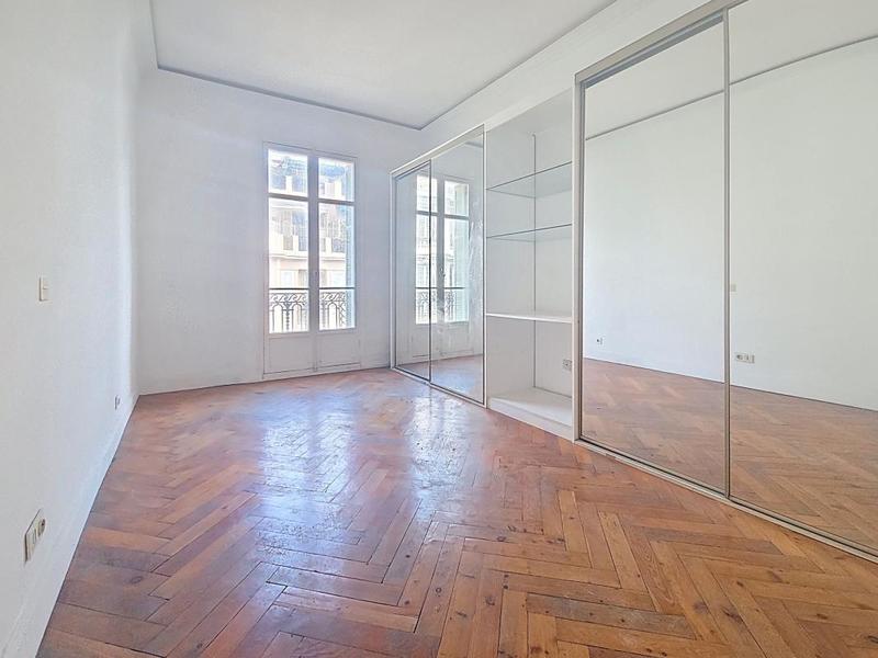 Appartement - 115 m² - 5 pièces