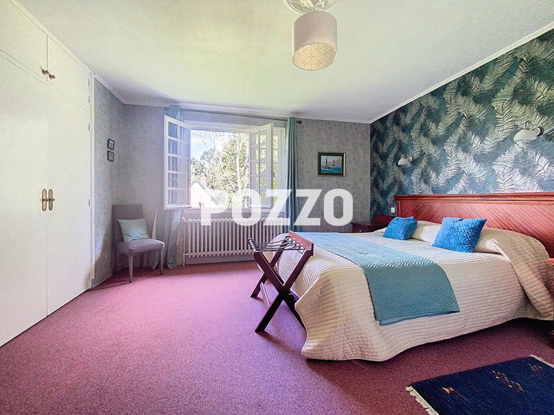 Maison - 400 m² - 13 pièces