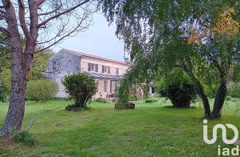 Maison - 248 m² - 8 pièces