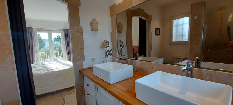 Villa - 240 m² - 7 pièces