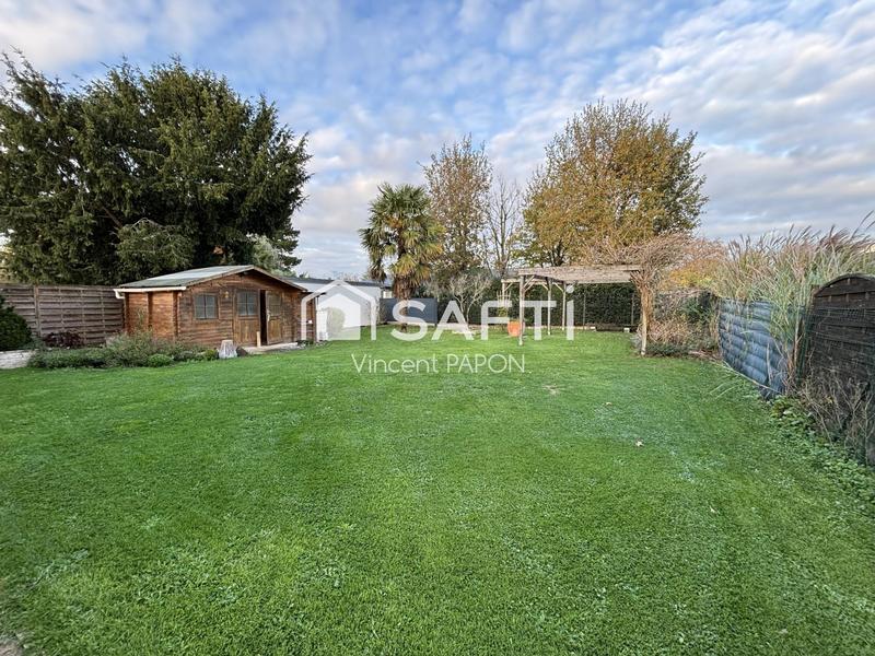 Maison - 90 m² - 5 pièces