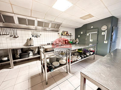 Fonds de commerce - Magasins - 300 m²