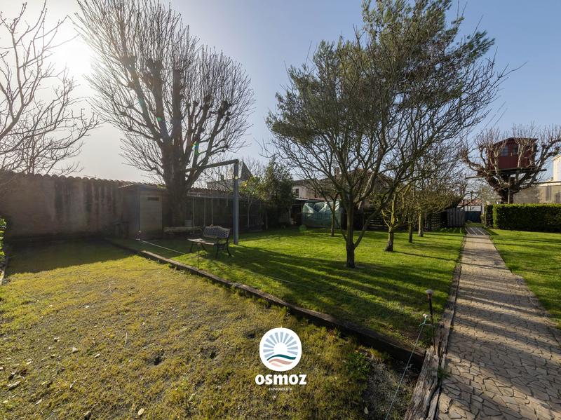 Maison - 450 m² - 14 pièces