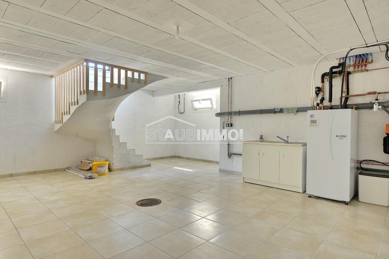 Maison - 195 m² - 7 pièces