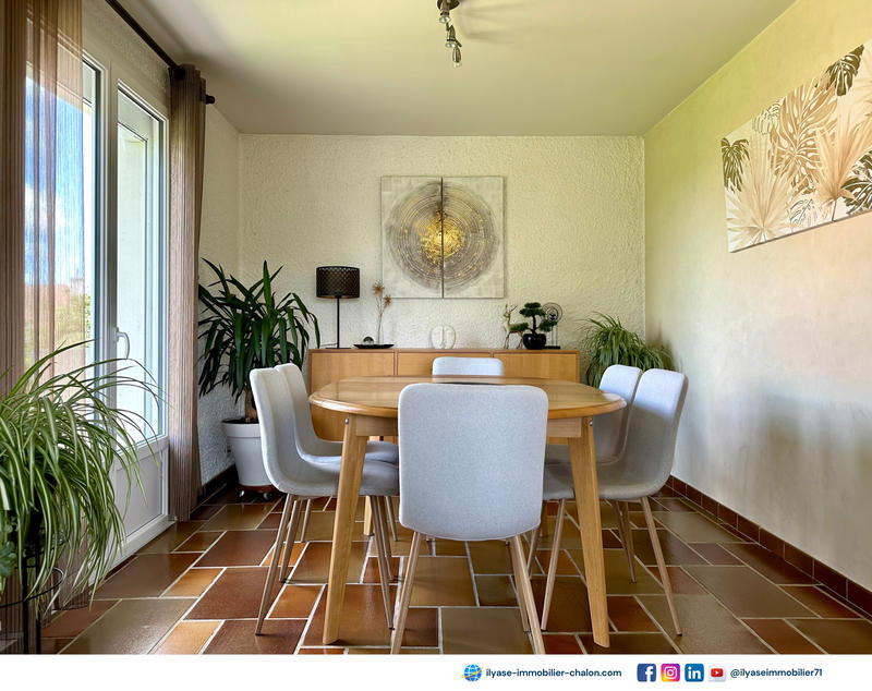 Maison - 160 m² - 8 pièces