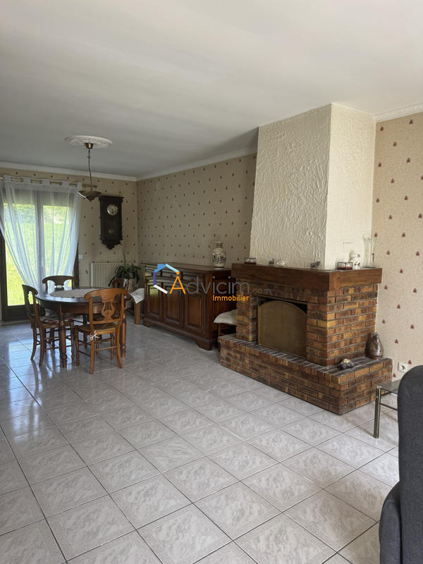Maison - 90 m² - 4 pièces