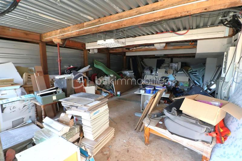 Maison - 260 m² - 9 pièces