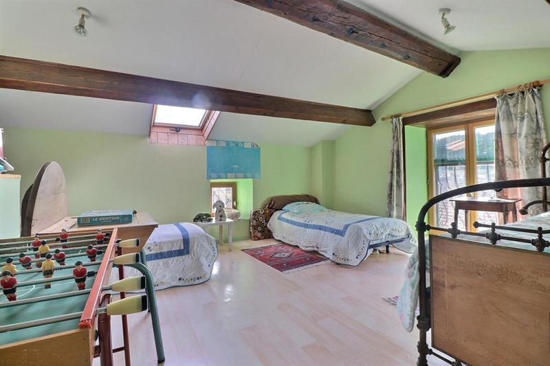 Maison - 131 m² - 8 pièces