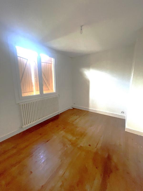 Maison - 87 m² - 7 pièces