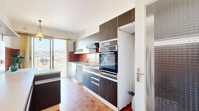 Appartement - 120 m² - 5 pièces