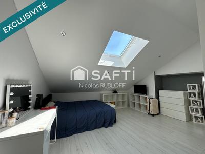 Maison - 180 m² - 8 pièces