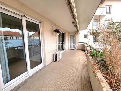 Appartement - 102 m² - 5 pièces