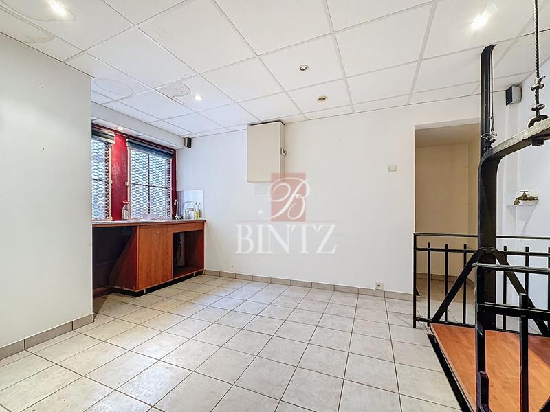 Local commercial - 122 m²