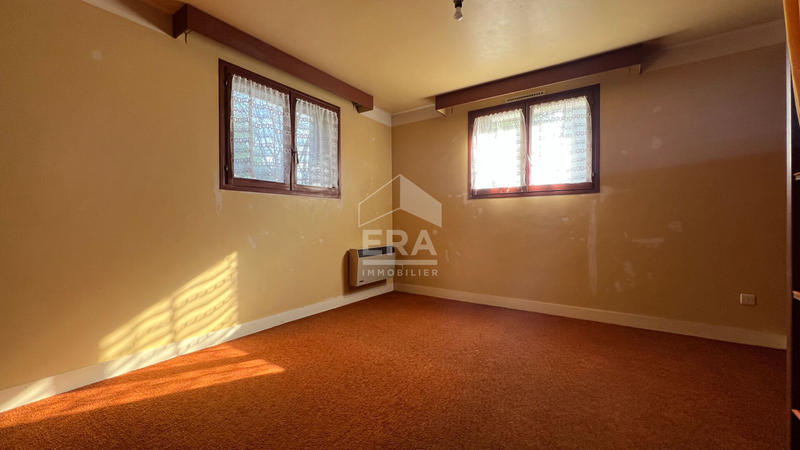 Maison - 122 m² - 7 pièces