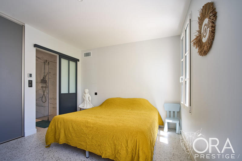 Maison contemporaine - 206 m² - 7 pièces