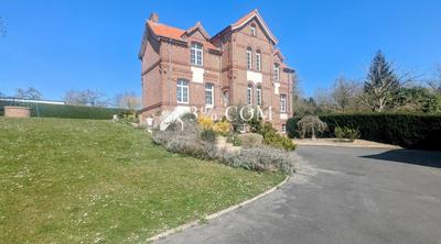 Propriété - 230 m² - 7 pièces