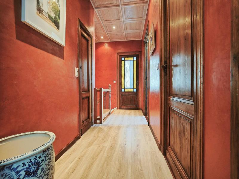 Maison de maîtres - 235 m² - 8 pièces