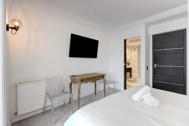 Appartement - 100 m² - 4 pièces