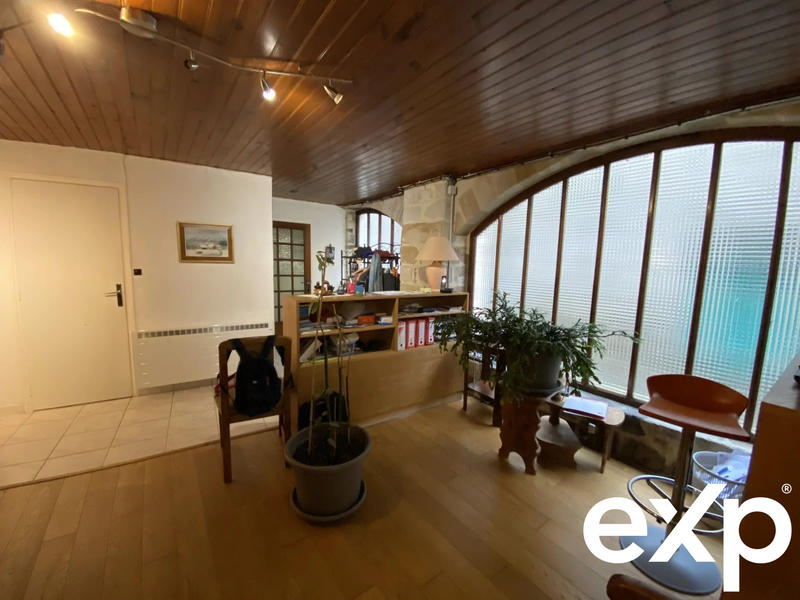 Maison - 301 m² - 11 pièces